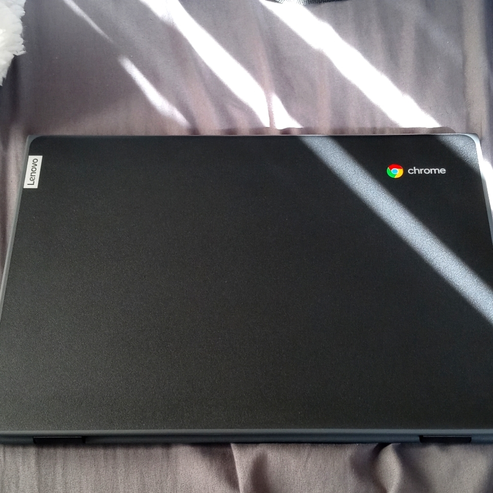 Lenovo Chromebook 100e